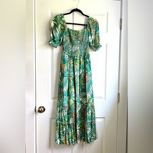 Betsey Johnson women’s tropical printed midi dress. Size XS